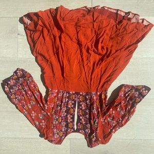 Stunning backless dress!